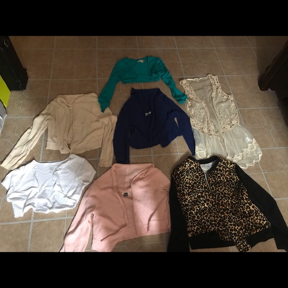Clothes for sale/ ropa en venta - Picture 13 of 16